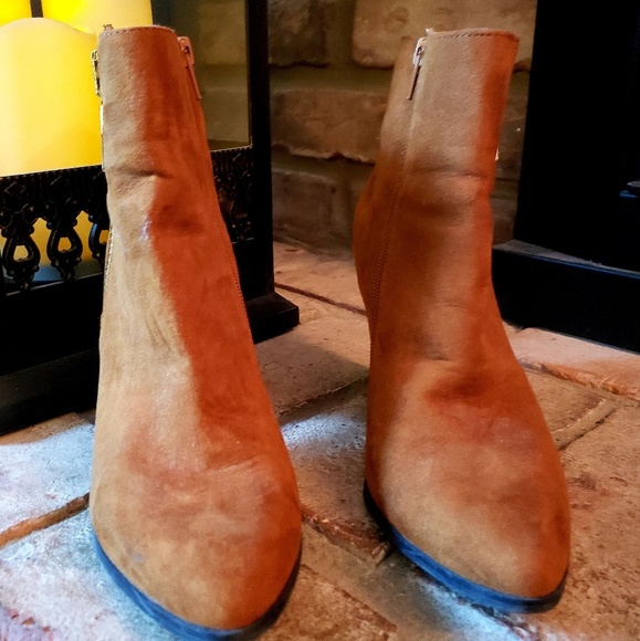 👢Express cognac micro faux suede ankle booties 7 - Picture 2 of 6